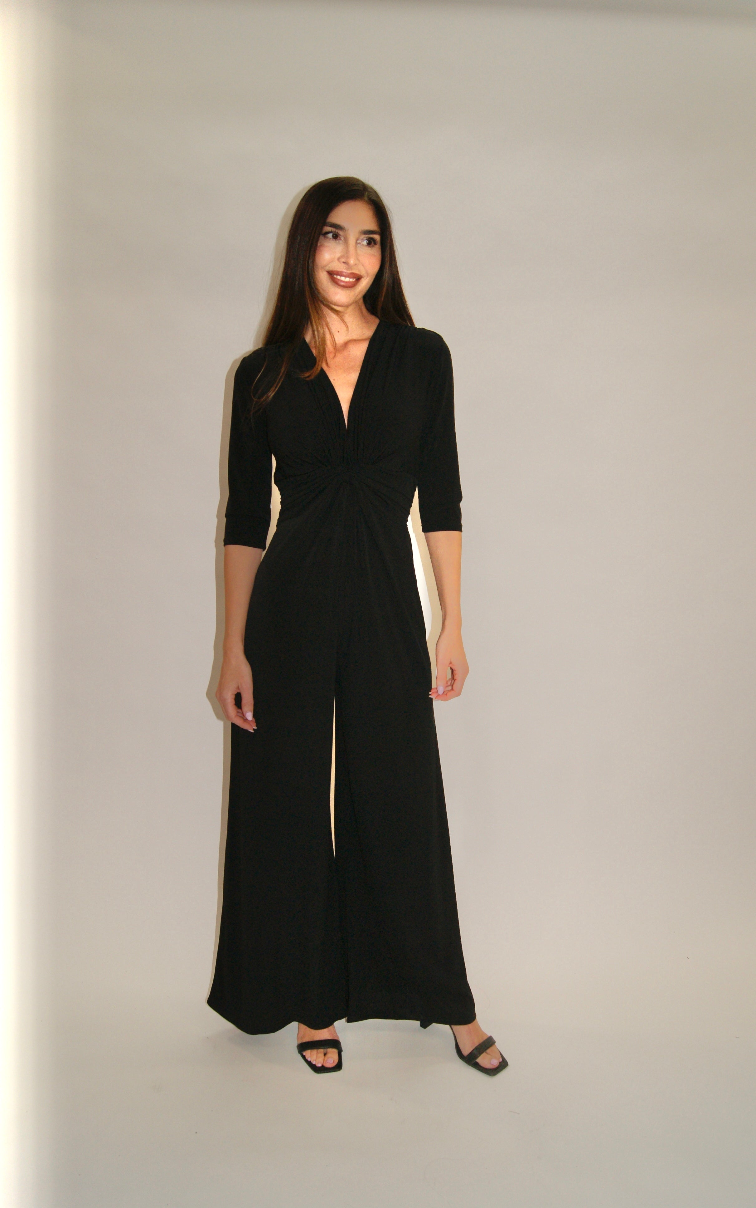 Mono nudo negro liso