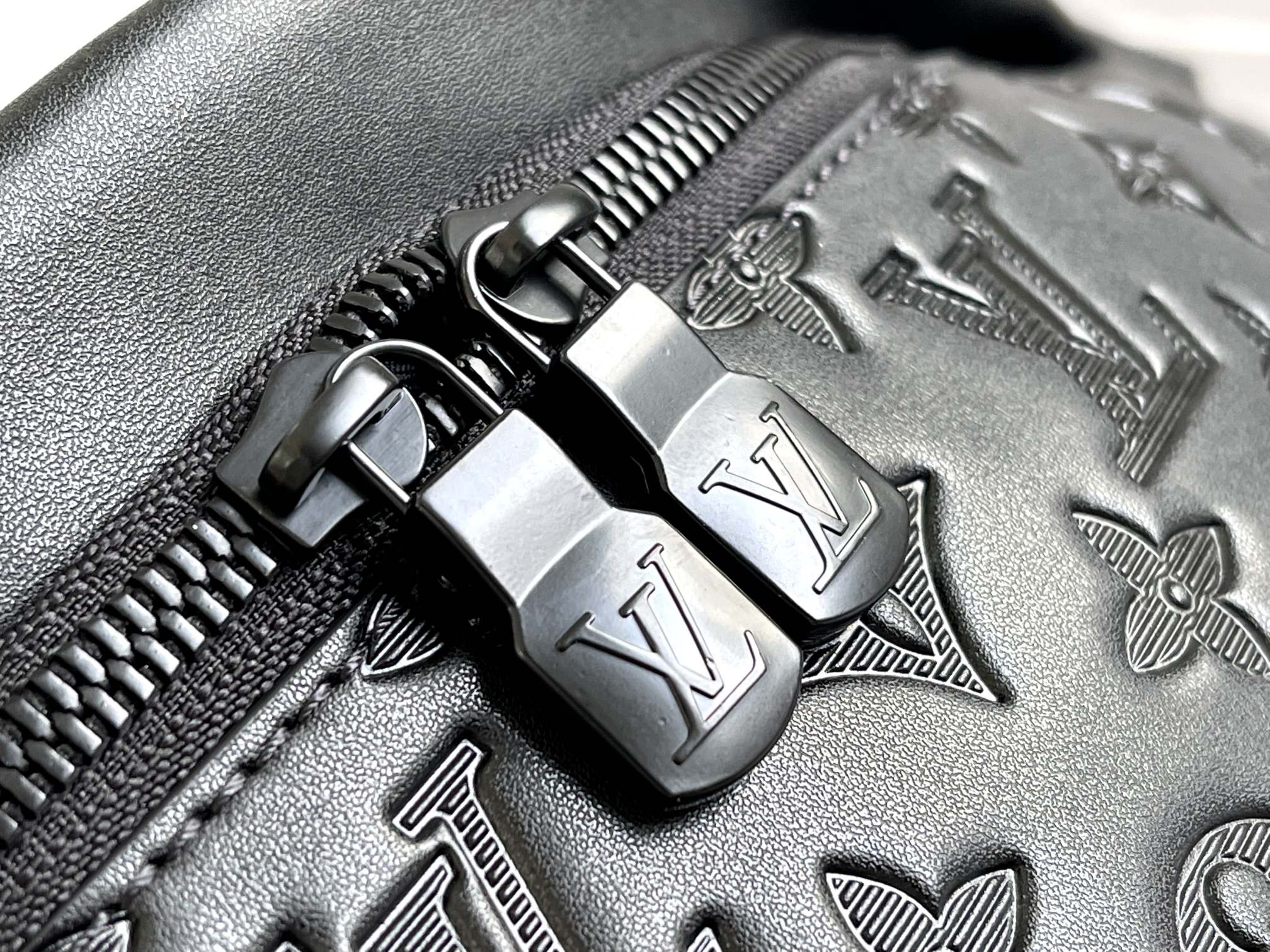 Men's Premium Messenger Bag