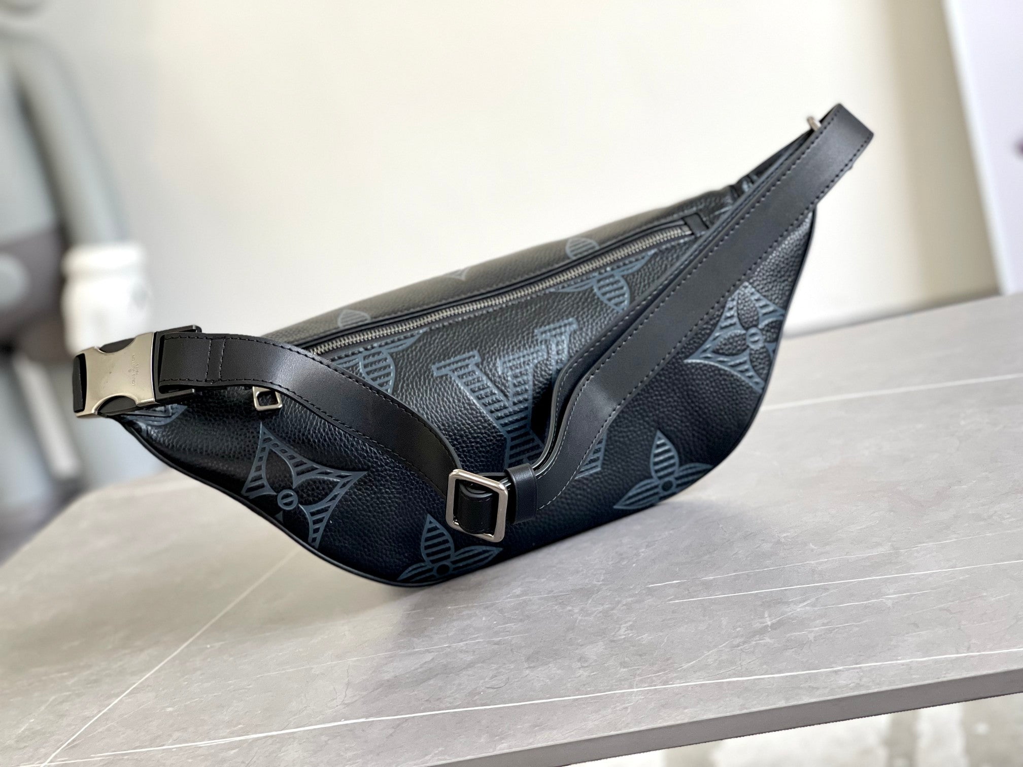 Men's Leather Shoulder Bag