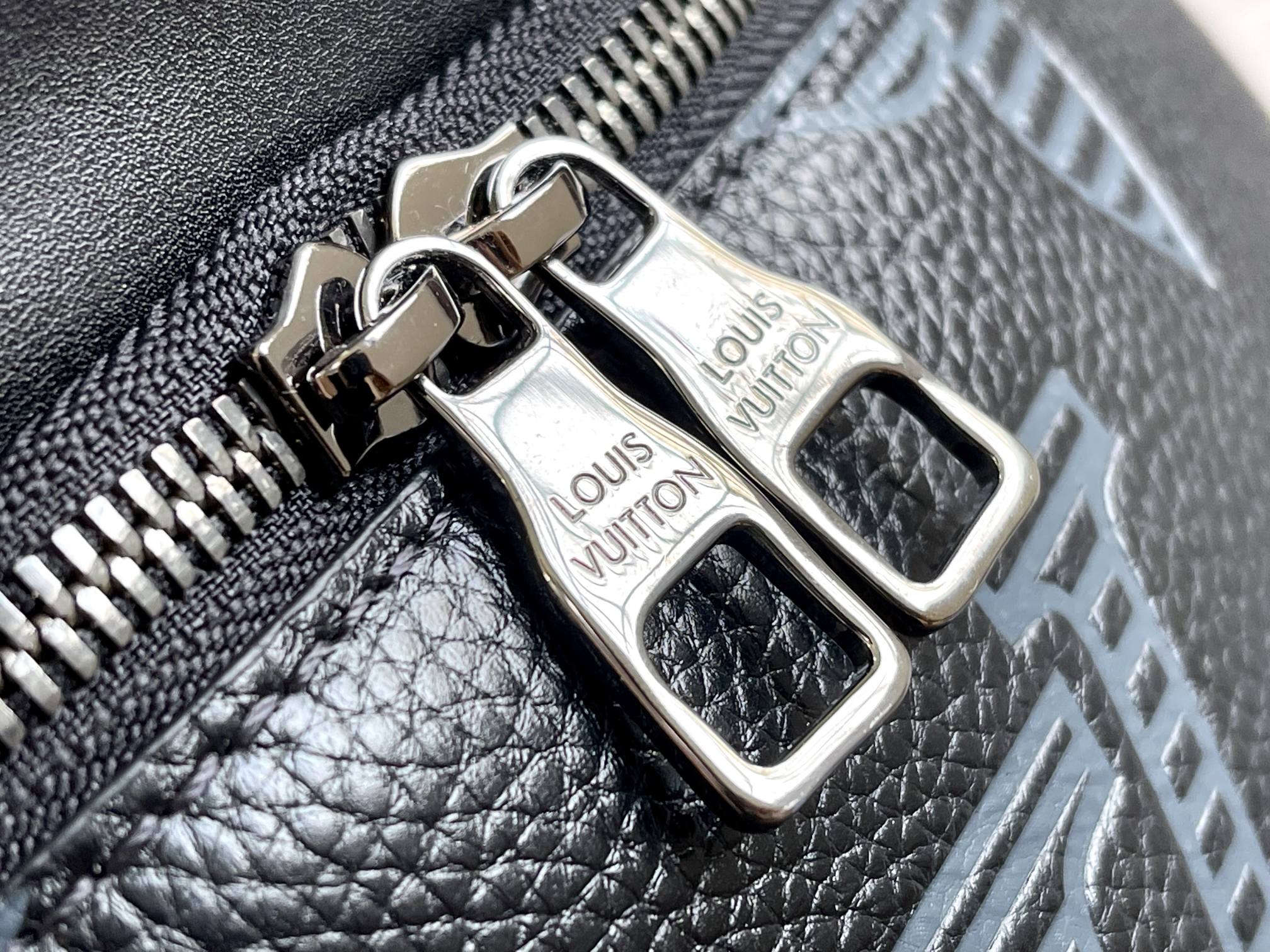 Men's Leather Shoulder Bag
