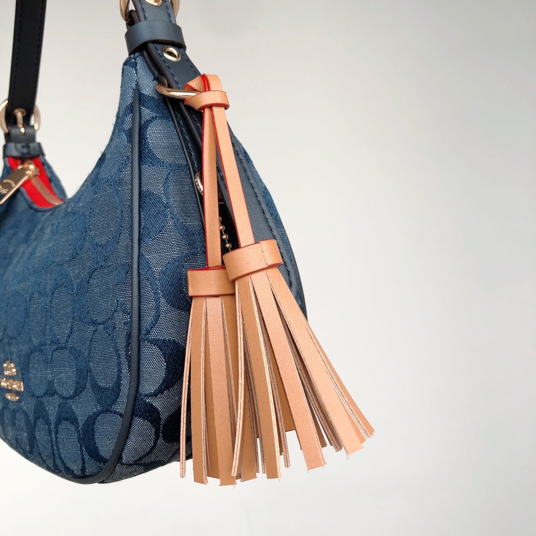 Premium Women's Bag – Elegance Meets Everyday Functionality