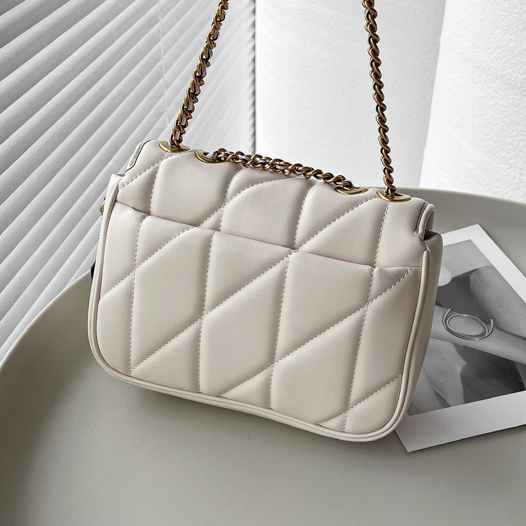 Luxury Women's Handbag – Sophisticated Style, Everyday Elegance
