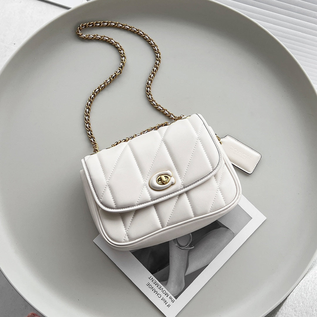 Luxury Women's Handbag – Sophisticated Style, Everyday Elegance