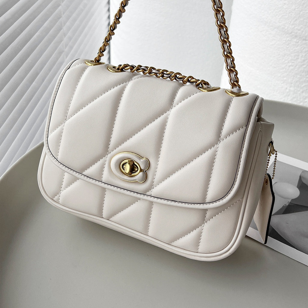 Luxury Women's Handbag – Sophisticated Style, Everyday Elegance