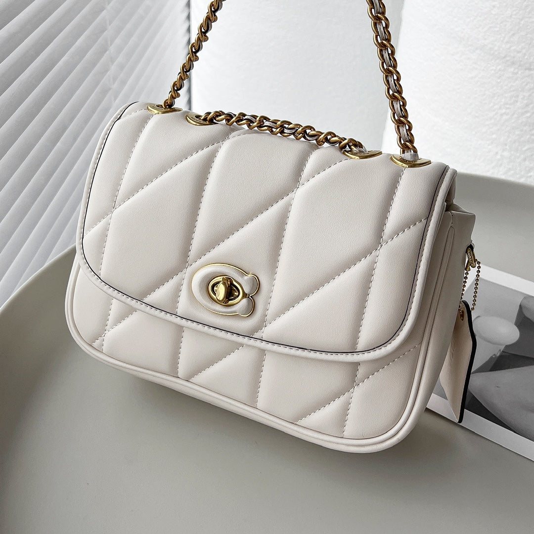 Luxury Women's Handbag – Sophisticated Style, Everyday Elegance