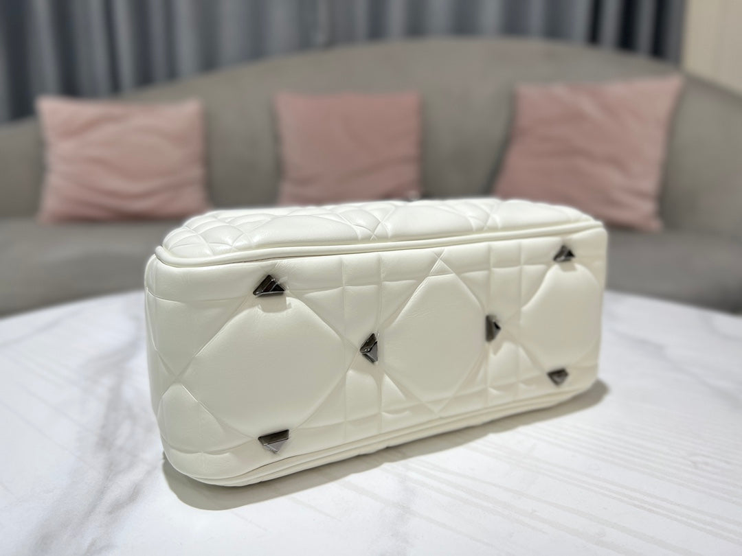 Women's Quilted Cannage Mini Handbag – White