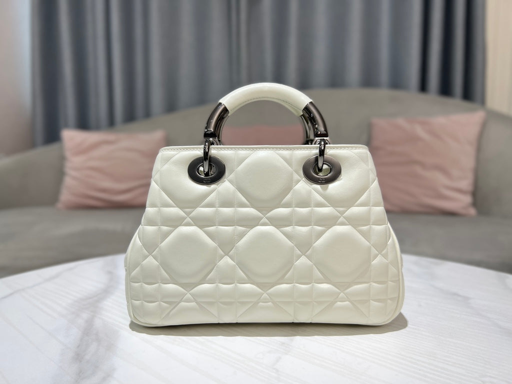Women's Quilted Cannage Mini Handbag – White