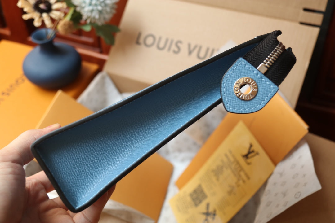 Travel Pouch Bag