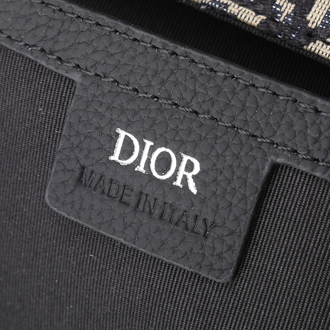 Men's Saddle Crossbody Bag – Oblique Jacquard