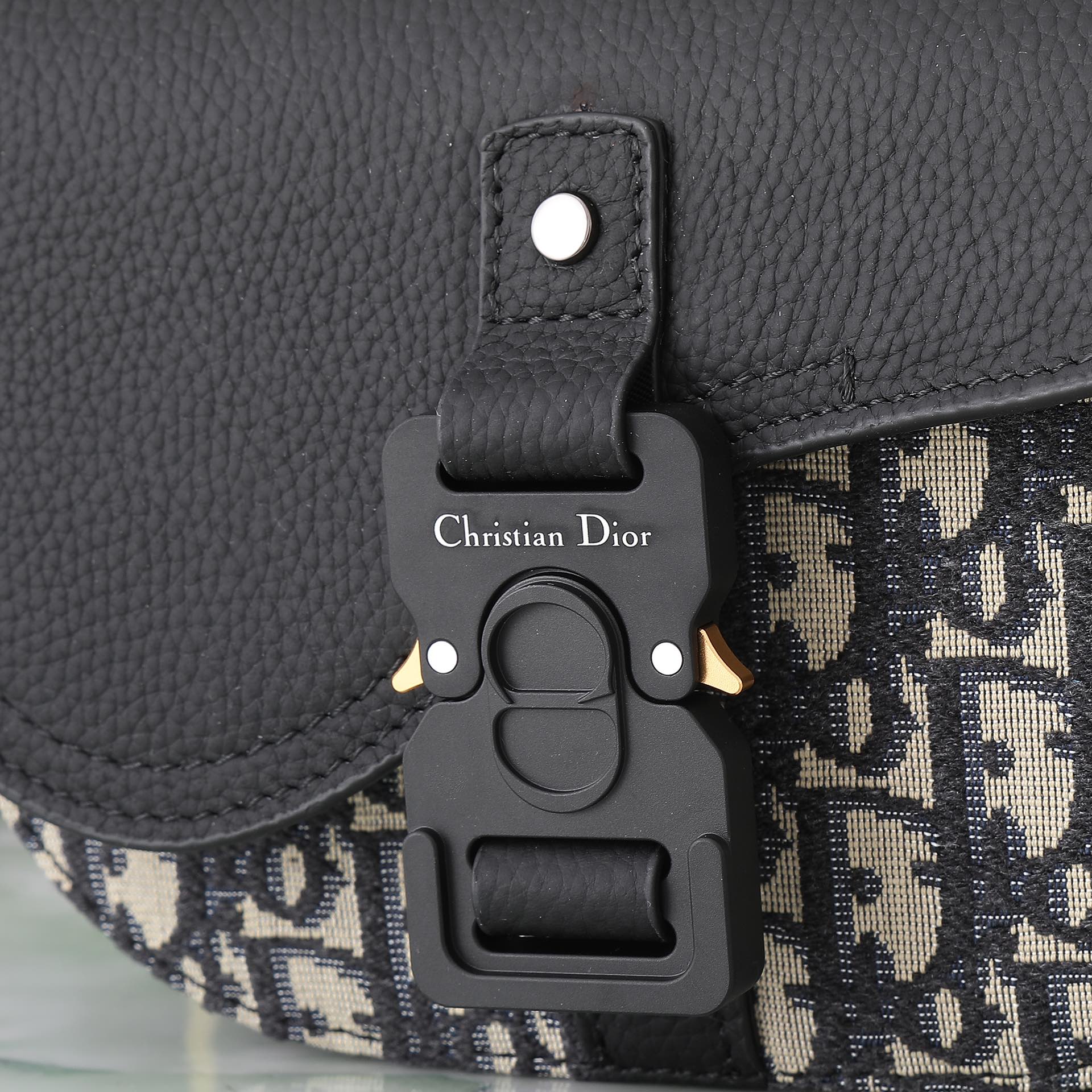 Men's Saddle Crossbody Bag – Oblique Jacquard