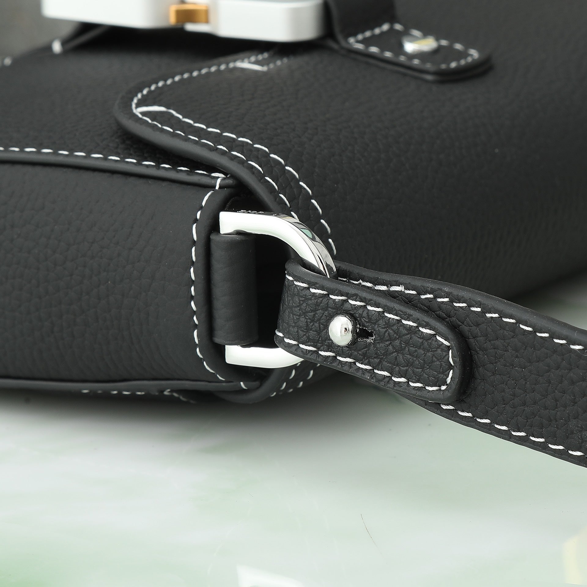 Premium Unisex Bag – Bold Style for Him & Her