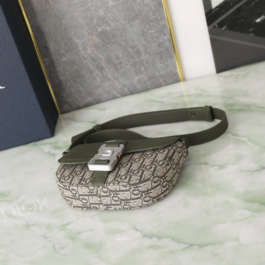 Men's Saddle Crossbody Bag – Oblique Jacquard Khaki