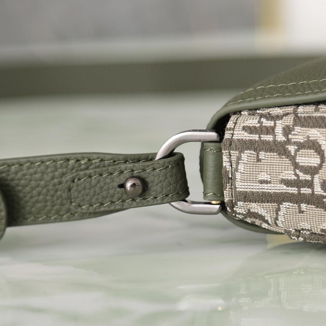 Men's Saddle Crossbody Bag – Oblique Jacquard Khaki