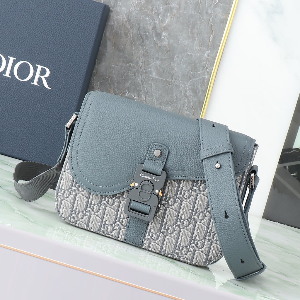 Premium Men's Bag – Sharp Style, Built for the Modern Man