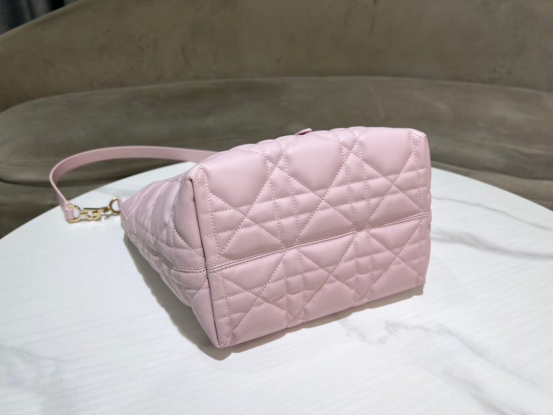 Women's Quilted Cannage Tote Bag – Blush Pink