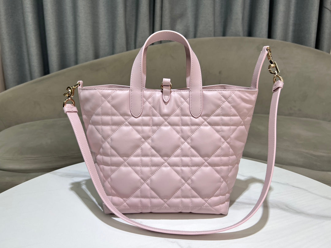 Women's Quilted Cannage Tote Bag – Blush Pink