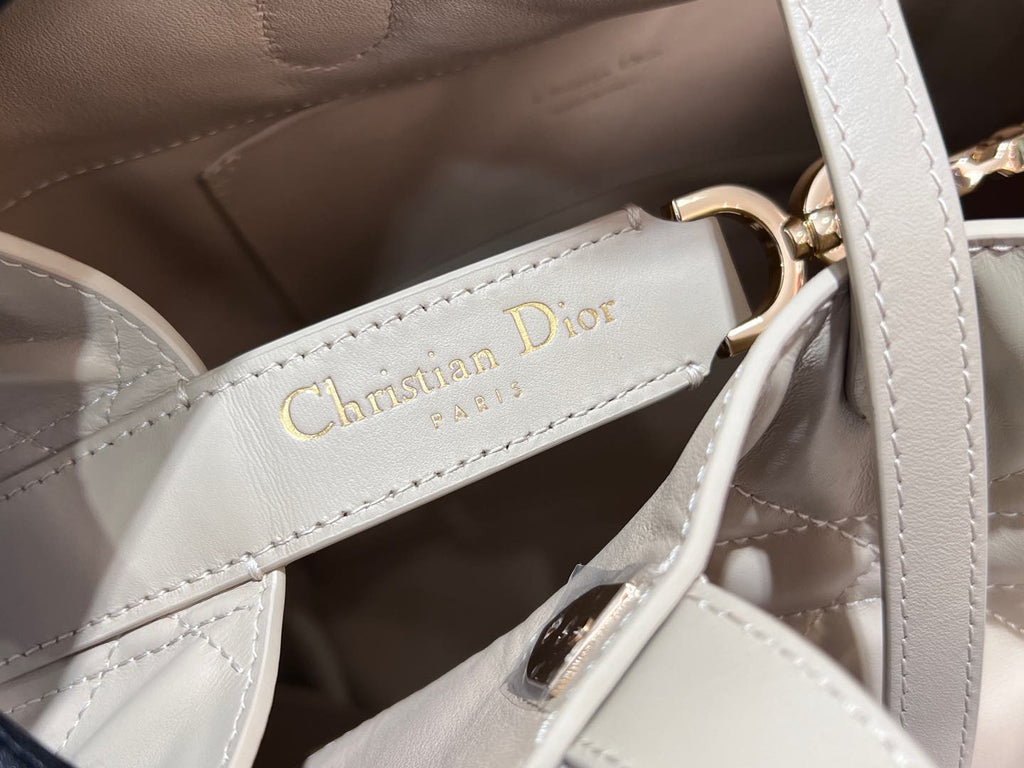 Women's Quilted Cannage Tote Bag – Cream