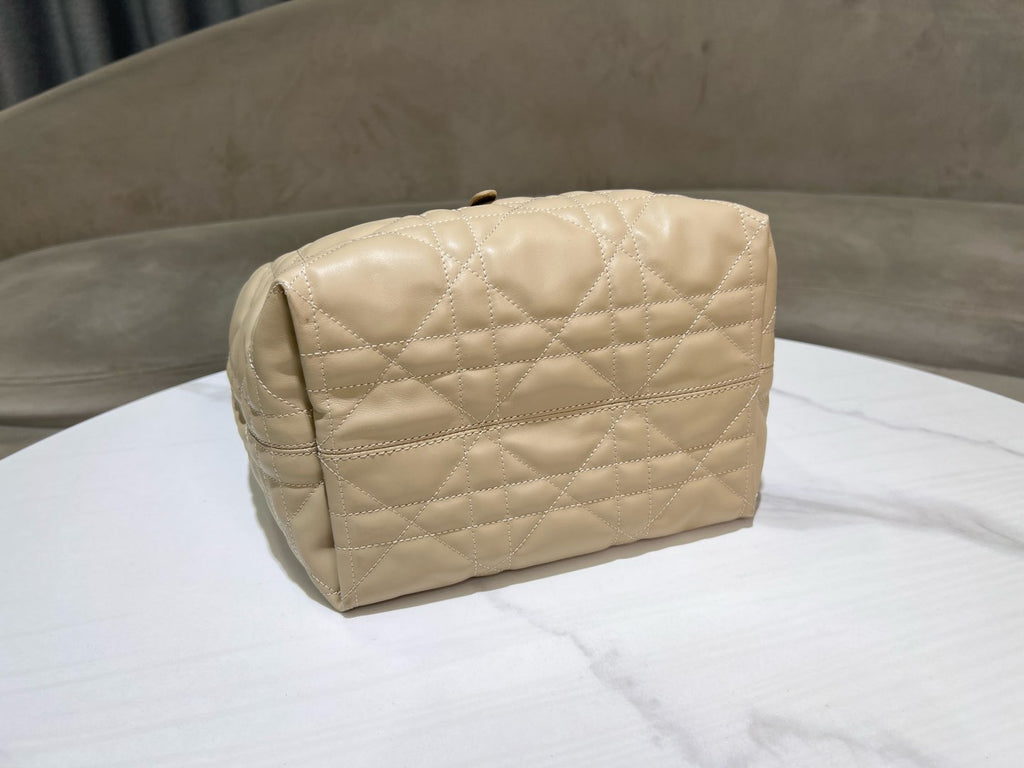 Women's Quilted Cannage Tote Bag – Cream