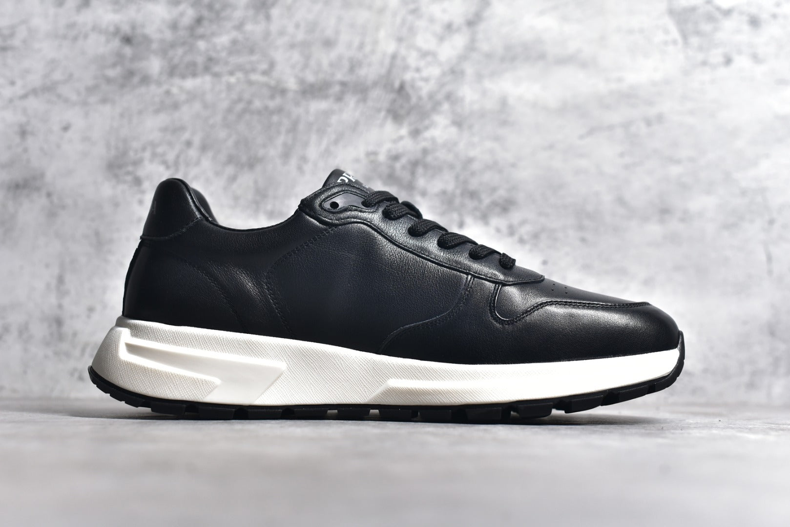 Signature Leather Oxford Shoes