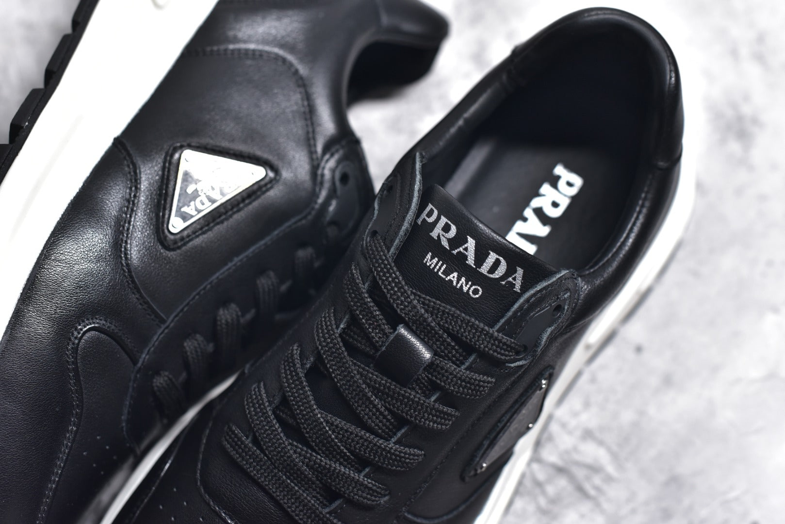 Signature Leather Oxford Shoes